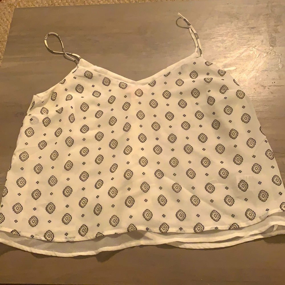 100% polyester top